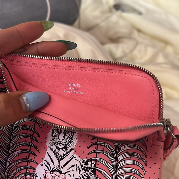 Hand-painted Hermes coin purse - Picture 7 of 8